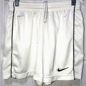 ♦️Nike White Mesh Polyester Training shorts